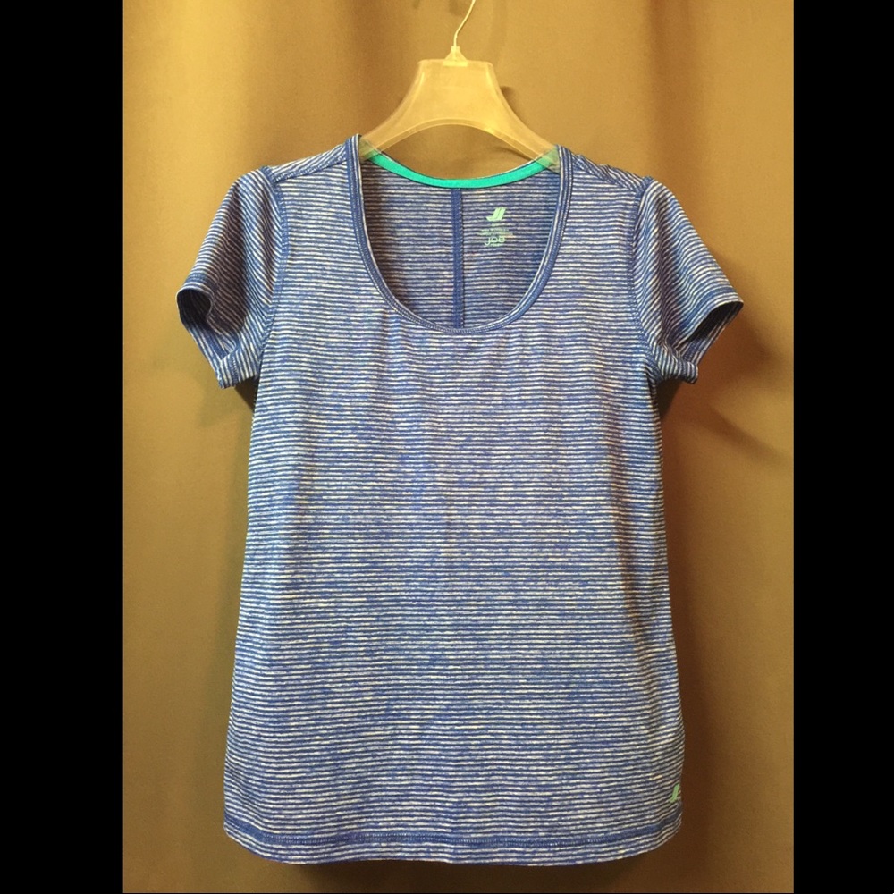 Joe Fresh short sleeve crew neck shirt